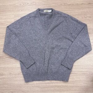 L.L. Bean Men's Charcoal V-Neck Sweater